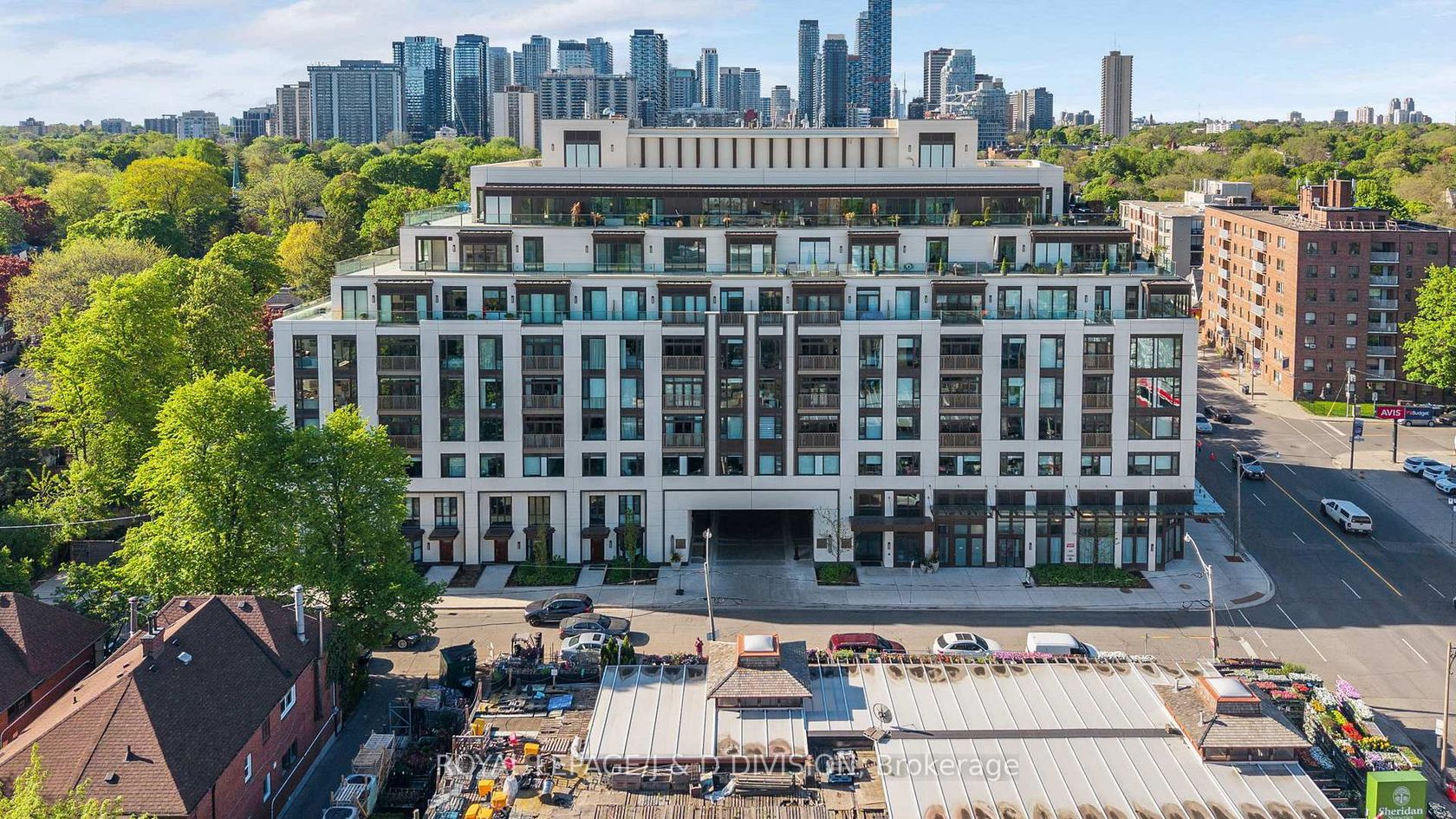 710 - 1 Strathgowan Avenue, Lawrence Park South, Toronto 