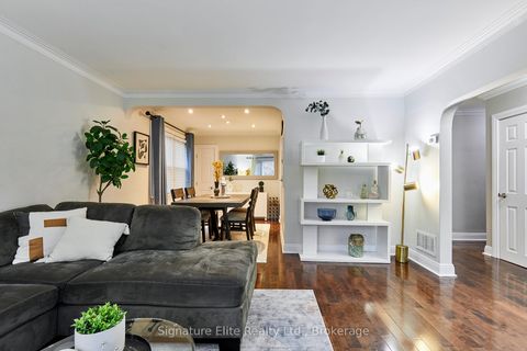 Photo 3 at 3 Kingsmere Crescent, Scarborough Village, Toronto