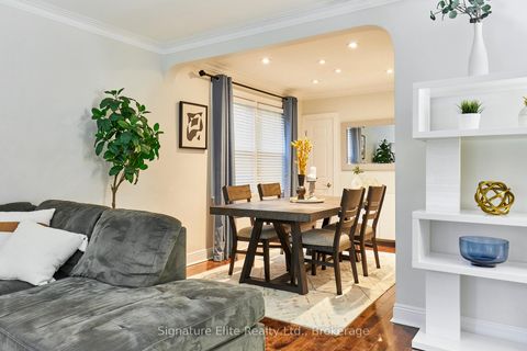 Photo 4 at 3 Kingsmere Crescent, Scarborough Village, Toronto