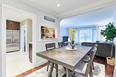 Photo 6 at 3 Kingsmere Crescent, Scarborough Village, Toronto