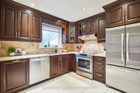 Photo 7 at 3 Kingsmere Crescent, Scarborough Village, Toronto