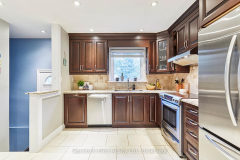 Photo 9 at 3 Kingsmere Crescent, Scarborough Village, Toronto