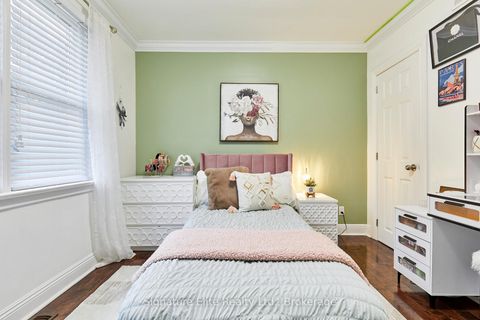 Photo 14 at 3 Kingsmere Crescent, Scarborough Village, Toronto