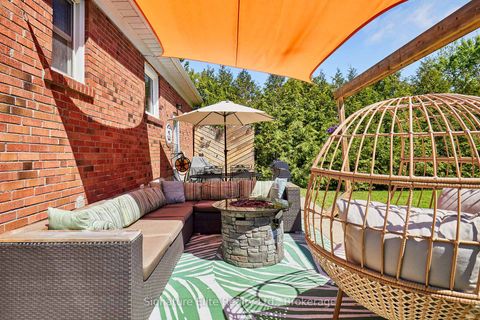 Photo 32 at 3 Kingsmere Crescent, Scarborough Village, Toronto