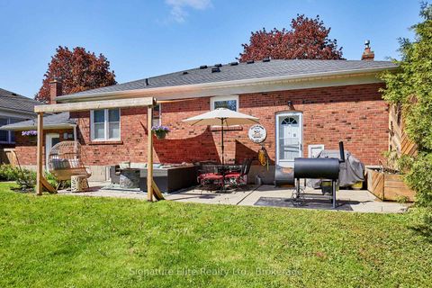Photo 34 at 3 Kingsmere Crescent, Scarborough Village, Toronto