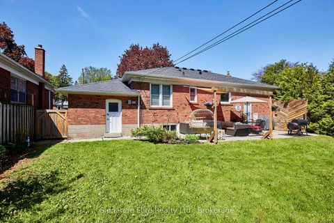 Photo 40 at 3 Kingsmere Crescent, Scarborough Village, Toronto