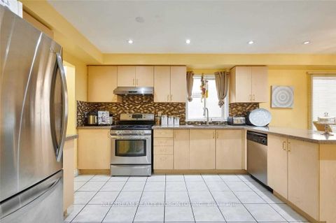 Photo 10 at 2 Purcell Crescent, Maple, Vaughan
