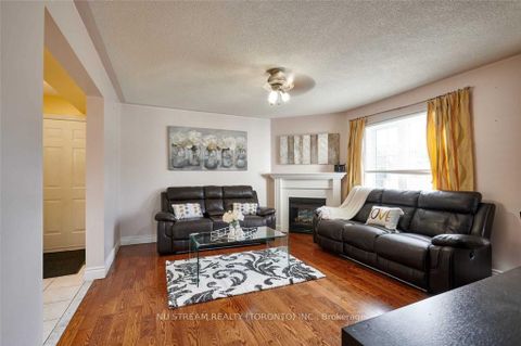 Photo 14 at 2 Purcell Crescent, Maple, Vaughan