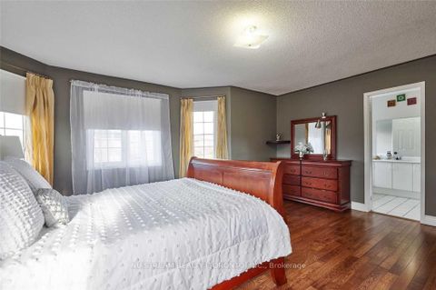 Photo 17 at 2 Purcell Crescent, Maple, Vaughan