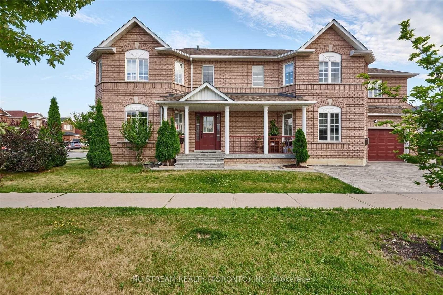 2 Purcell Crescent, Maple, Vaughan photo number 2