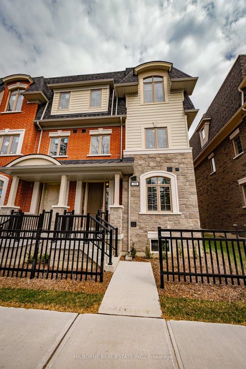 Photo 5 at 28 Fred Beaton Place, King City, King