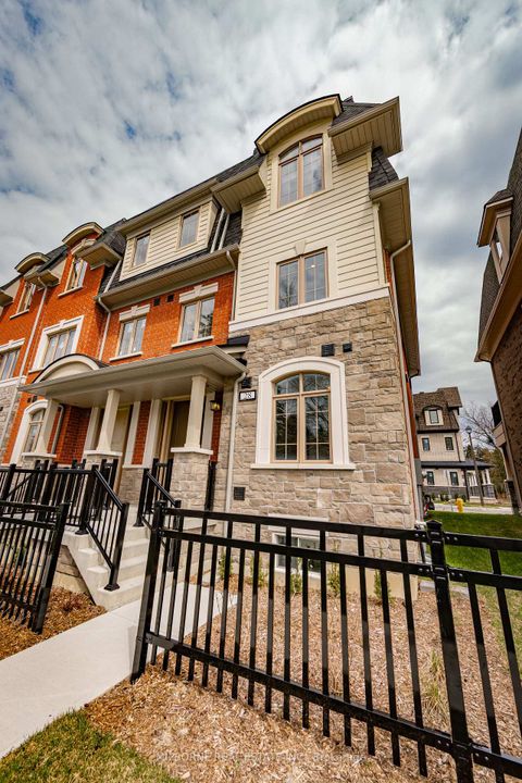 Photo 6 at 28 Fred Beaton Place, King City, King