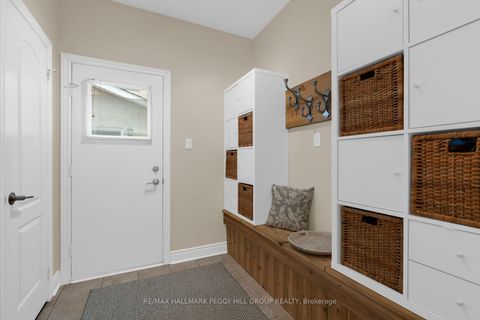 Photo 8 at 87 Cityview Circle, Holly, Barrie