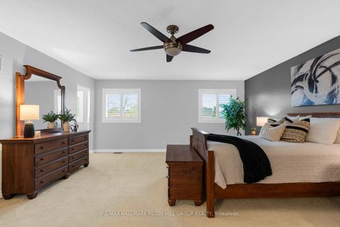 Photo 10 at 87 Cityview Circle, Holly, Barrie