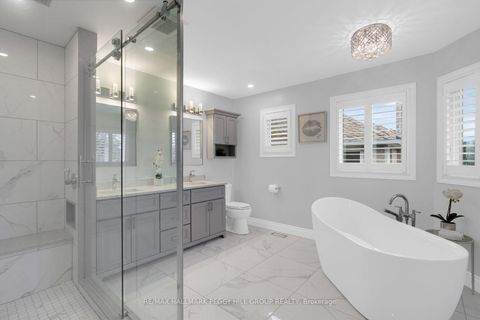 Photo 12 at 87 Cityview Circle, Holly, Barrie