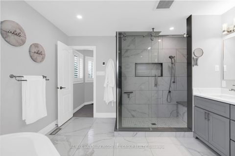 Photo 13 at 87 Cityview Circle, Holly, Barrie