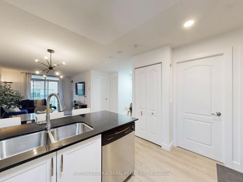 Photo 11 at 1005 - 212 Eglinton Avenue E, Mount Pleasant East, Toronto