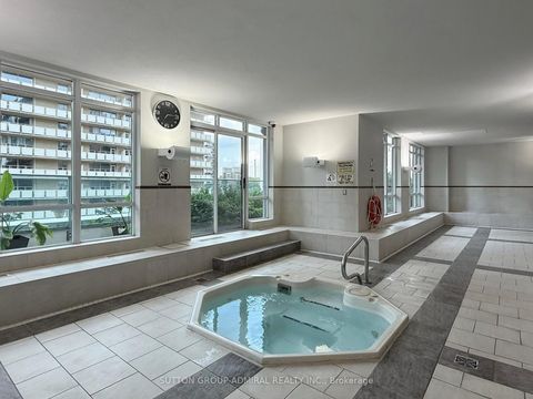 Photo 32 at 1005 - 212 Eglinton Avenue E, Mount Pleasant East, Toronto