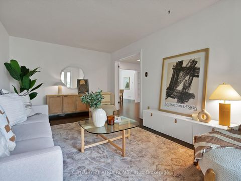 Photo 7 at 21 Longbow Square, Steeles, Toronto