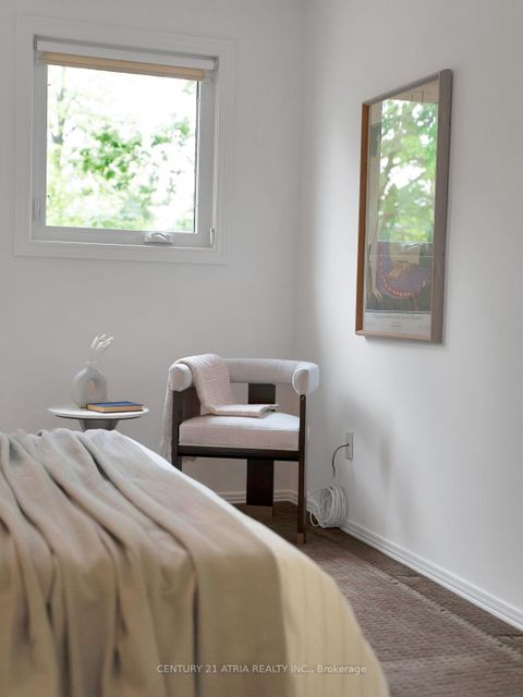 Photo 21 at 21 Longbow Square, Steeles, Toronto