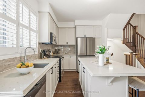 Photo 12 at 9 - 55 Thomas Mulholland Drive, CFB, Toronto