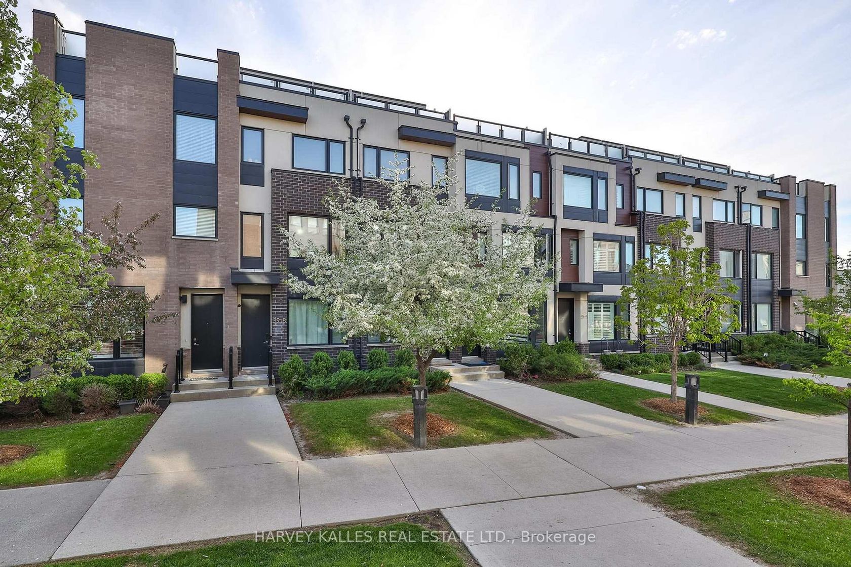 9 - 55 Thomas Mulholland Drive, CFB, Toronto photo number 2