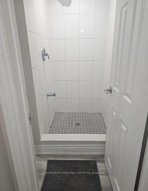 Photo 5 at 14 Kirby Road, CFB, Toronto