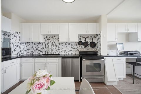 Photo 8 at 2204 - 715 Don Mills Road, Flemingdon Park, Toronto