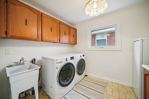 Photo 19 at 40 Stonemanse Court, Woburn, Toronto
