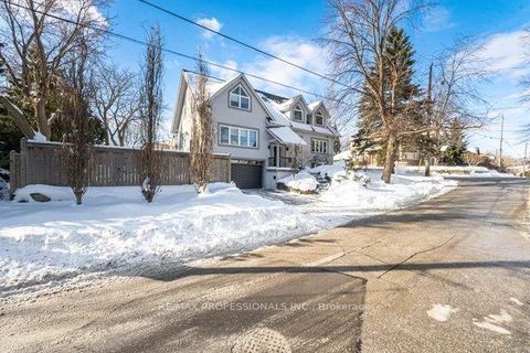 Photo 37 at 12 Walford Road, Kingsway South, Toronto