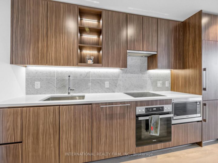 Photo 1 at 903 - 85 McMahon Drive, Bayview Village, Toronto