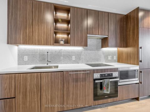 Photo 1 at 903 - 85 McMahon Drive, Bayview Village, Toronto