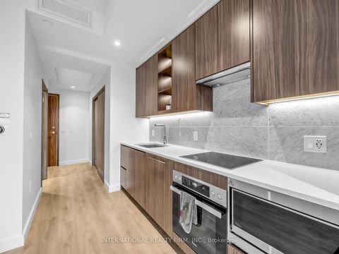 Photo 2 at 903 - 85 McMahon Drive, Bayview Village, Toronto