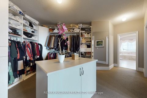 Photo 31 at 123 Carisbrooke Circle, Bayview Southeast, Aurora