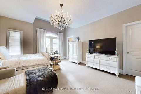 Photo 36 at 123 Carisbrooke Circle, Bayview Southeast, Aurora