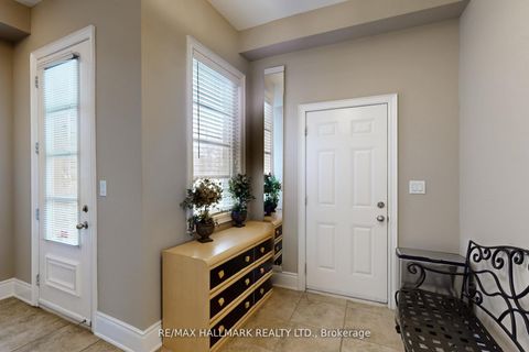 Photo 38 at 123 Carisbrooke Circle, Bayview Southeast, Aurora