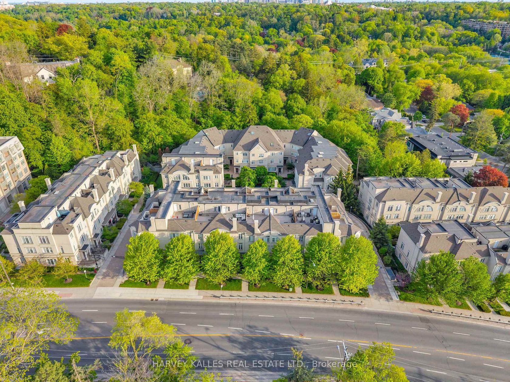 313 - 51 York Mills Road, York Mills, Toronto 
