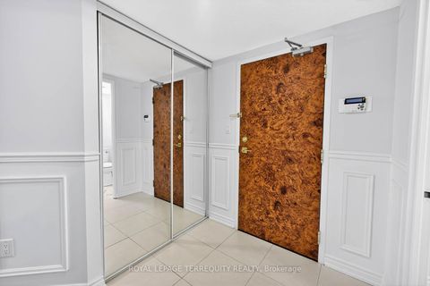 Photo 3 at 1805 - 10 Kenneth Avenue, Willowdale East, Toronto