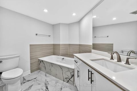 Photo 22 at 1805 - 10 Kenneth Avenue, Willowdale East, Toronto