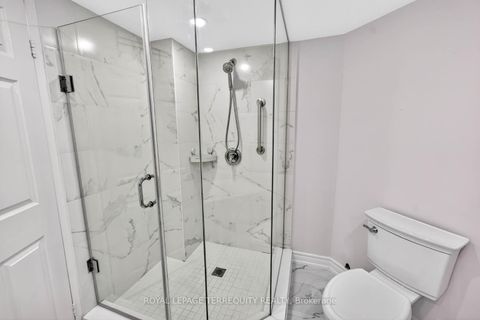 Photo 23 at 1805 - 10 Kenneth Avenue, Willowdale East, Toronto