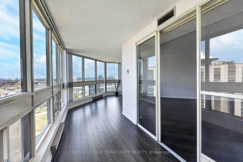Photo 27 at 1805 - 10 Kenneth Avenue, Willowdale East, Toronto