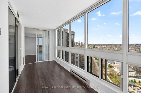 Photo 32 at 1805 - 10 Kenneth Avenue, Willowdale East, Toronto