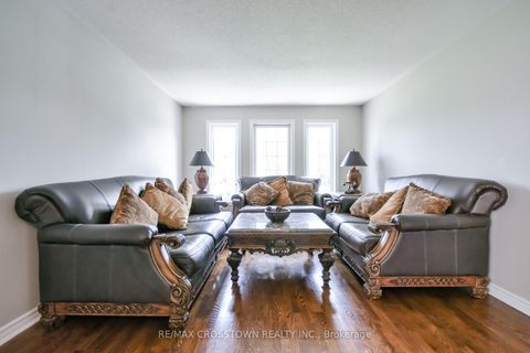 Photo 11 at 116 Esther Drive, Painswick South, Barrie