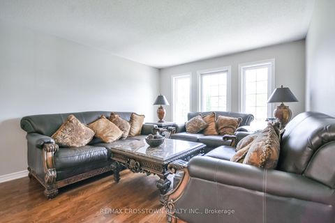 Photo 12 at 116 Esther Drive, Painswick South, Barrie