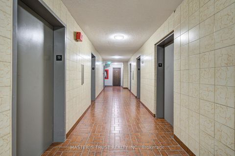 Photo 3 at 1906 - 390 Dixon Road, The Westway, Toronto