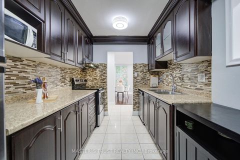 Photo 9 at 1906 - 390 Dixon Road, The Westway, Toronto