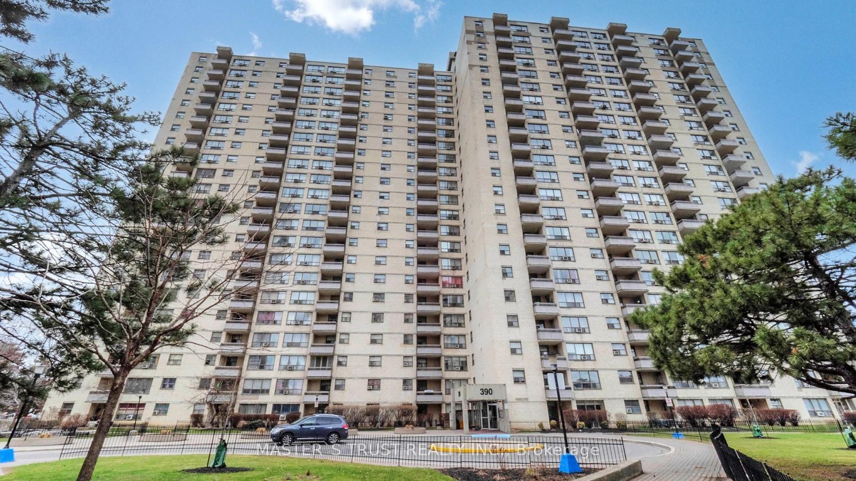 1906 - 390 Dixon Road, The Westway, Toronto photo 8