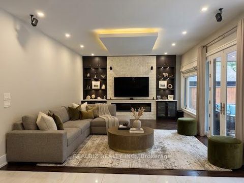 Photo 5 at 39 Hemford Crescent, Don Mills, Toronto