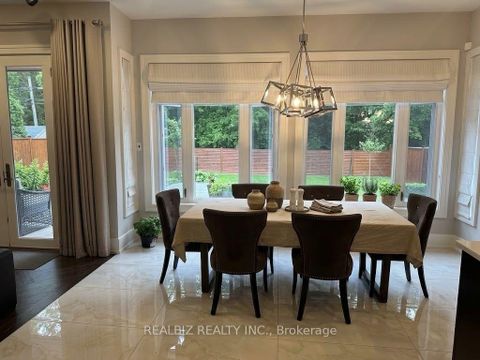 Photo 6 at 39 Hemford Crescent, Don Mills, Toronto