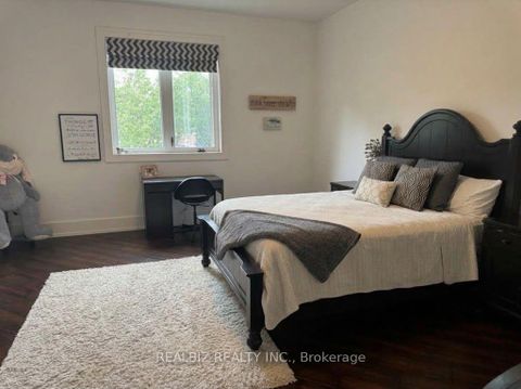 Photo 14 at 39 Hemford Crescent, Don Mills, Toronto